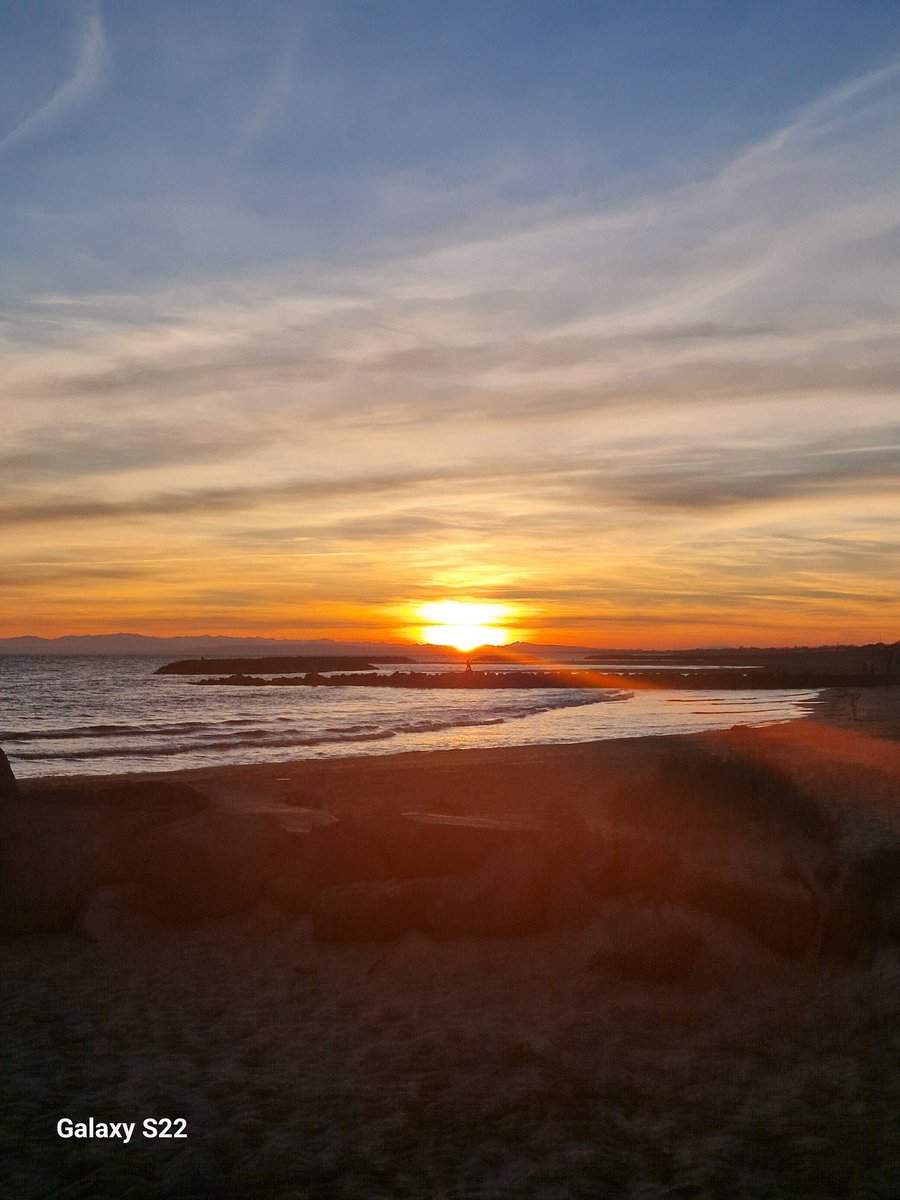 Bonjour les amis 👋
Je vous souhaite un bon mardi.
Prenez soin de vous 😘😘