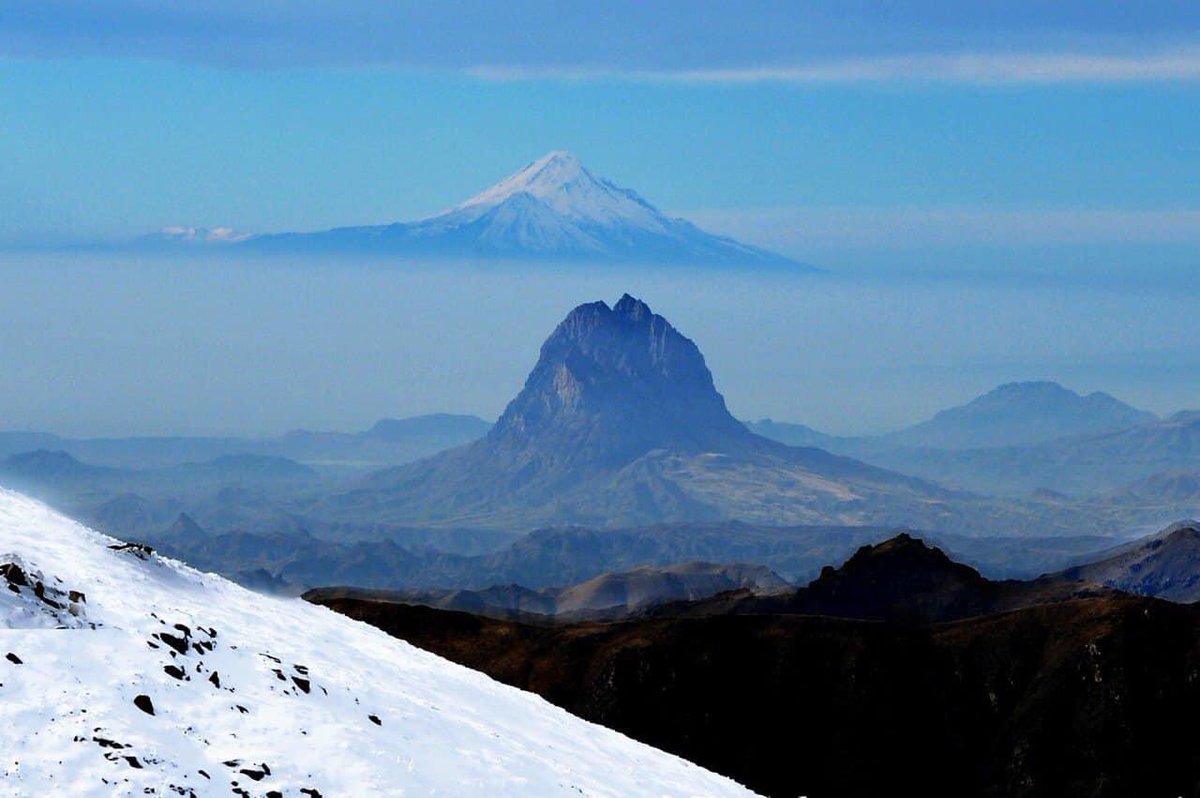 aze_nakhchivan's tweet photo. Epic mountain views in #Nakhchivan 🏔