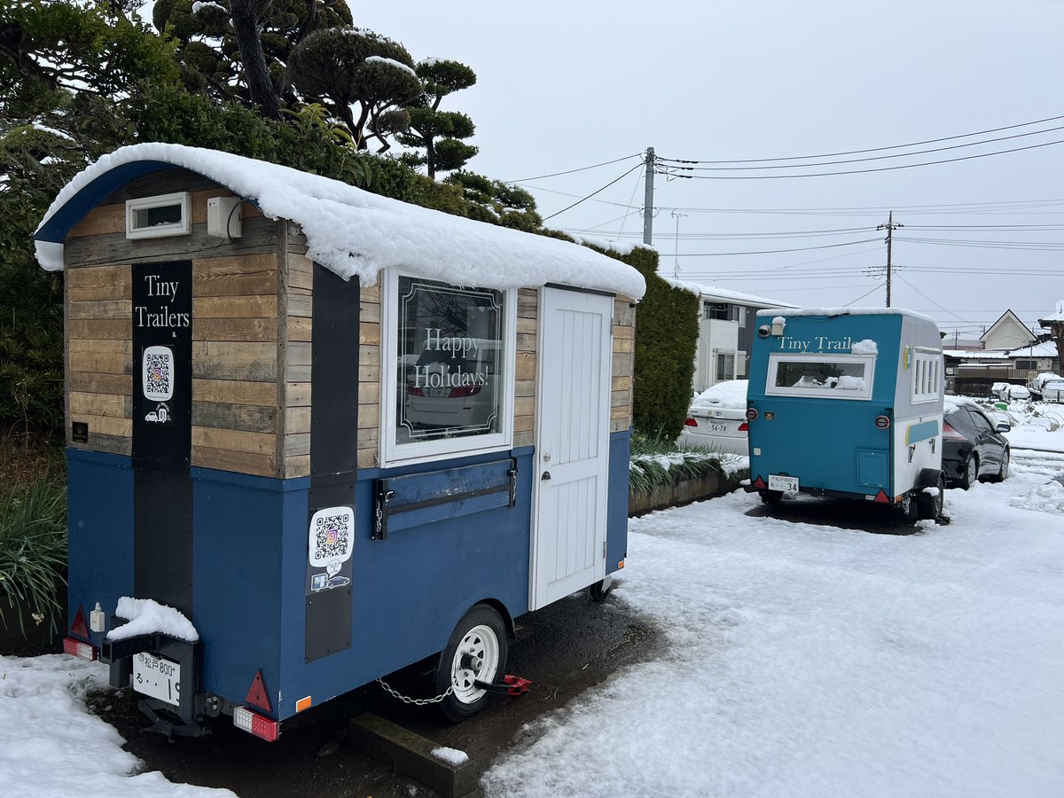 tiny_trailers's tweet photo. トレーラーにもスタッドレスを履かせたくなります。
#crz
#tinytrailers
#トレーラーハウス https://t.co/zmaFtPlvKb