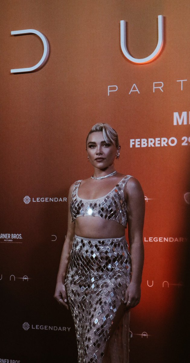 girlsatfilms's tweet photo. . @Florence_Pugh en México 🇲🇽 
@dunemovie @WBPictures_Mx #DunePartTwo 
📸 @andrearendon__ https://t.co/0WjDte3ye7