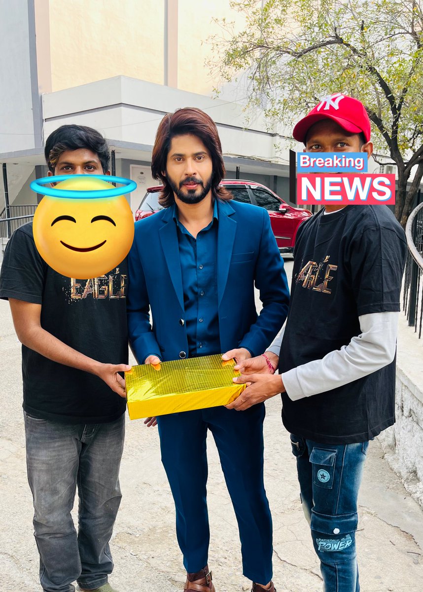 PSPKArmys's tweet photo. #BiggBoss7telugu season 7 runner up 
#Amardeep congratulated on biggboss success 🔥♥️and invited RTC x roads Fdfs for 
#Eagle 🦅movie 
Small gift from our RTFs side 
#EAGLEonFEB9th #raviteja

@Harsha_offl2 https://t.co/HwtwPuqmyd