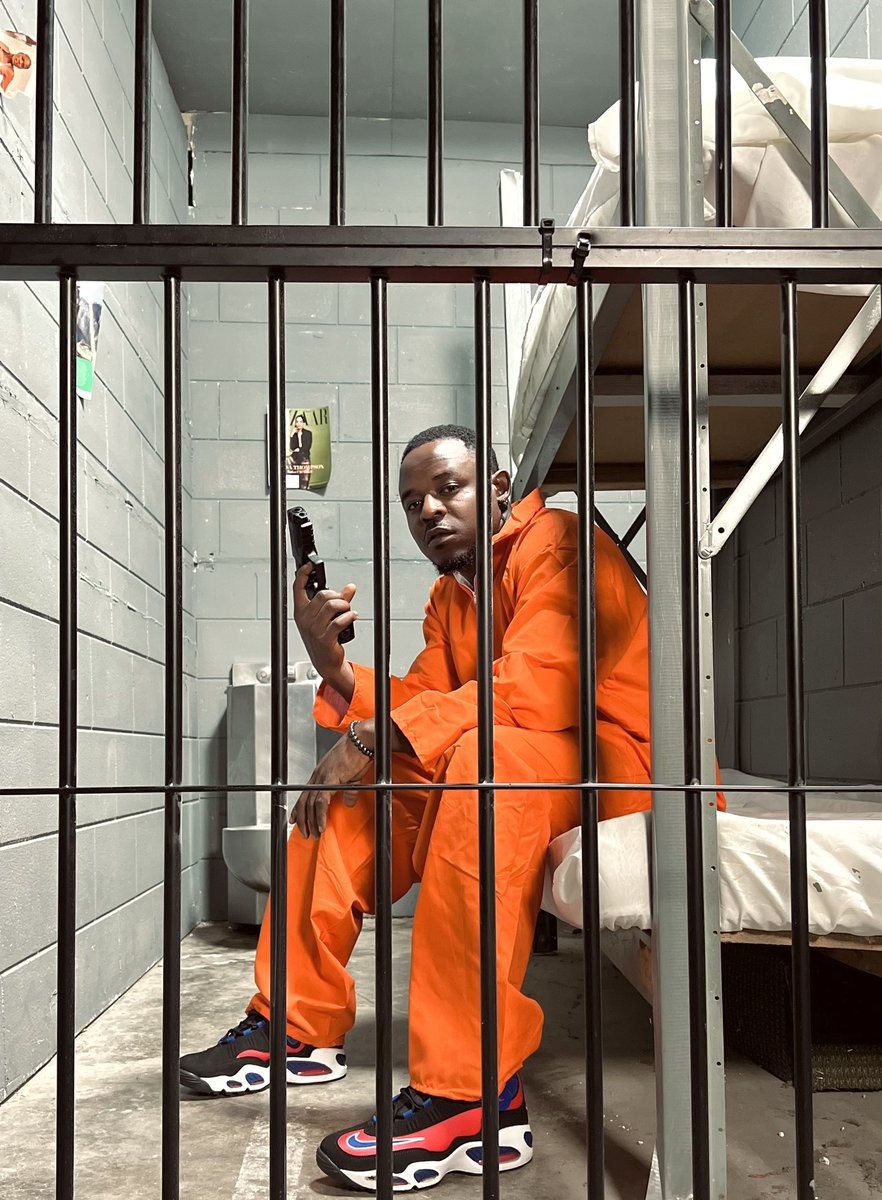 IamMicMonsta's tweet image. The hardest prison to
escape is your mind.

#FreeSoul #FreeMind 
+1 🎂🎉🎊