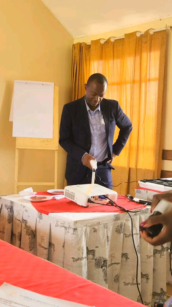 LVCTKe's tweet photo. Dhibiti Project held a meeting with the obstetricians and gynaecologists on cervical cancer screening and treatment of precancerous lesions in Murang'a County.
#DhibitiProject
#MurangรกCounty
#cancerawareness
#BeyondHIV
#BeyondBorders
#LVCTHealth https://t.co/ybkCD8I1sW