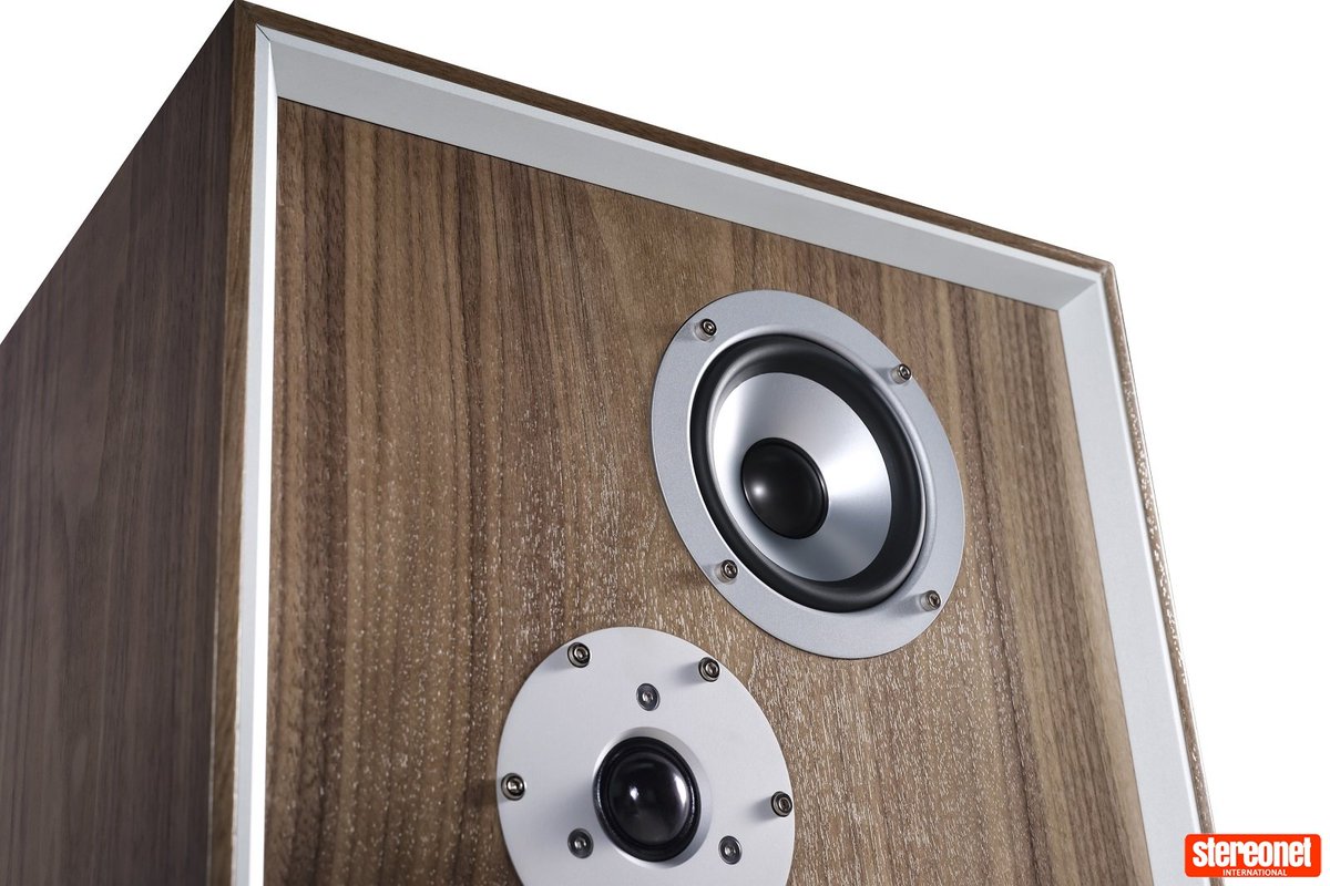StereoNETUK's tweet photo. #LEAK releases a tasty twosome in the Sandwich 150 and 250 loudspeakers 👉 https://t.co/qRtdluTIlh

#hifinews #audiophile #stereonet #snuk #britishspeakers #retrofi #retrohifi #classichifi #audionews #hifispeakers #sandwichspeakers https://t.co/BpWppdkuTS