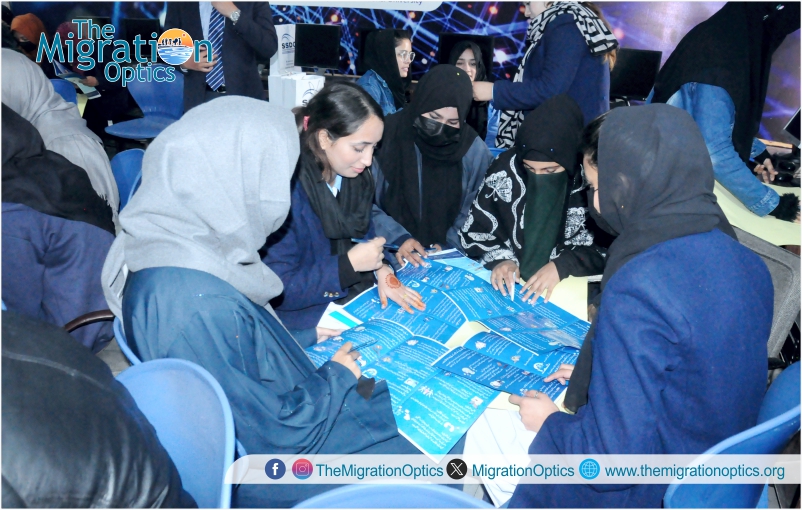 MigrationOptics's tweet photo. A Youth Advocacy Session on "Secure Routes: Promoting Legal Migration, Dismantling Illegal Pathways-Pakistan" was facilitated by SSDO Pakistan at Riphah International College Dina, Jhelum. #migration #safemigration #regularmigration #youth #student
@UNmigration @ukinpakistan https://t.co/w3lbEuLxz5