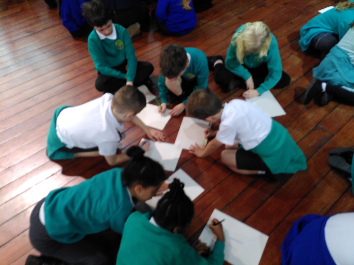 digitallcharity's tweet image. It&apos;s great to see the students @AnDaras_Trust  designing their own Early Warning Systems as part of our Coding For Climate Action activities 🌍💻 

Stay tuned for more updates on their incredible journey!

#CodingForClimate #C4CA #AmazonFutureEngineer @amazon  @microbit_edu