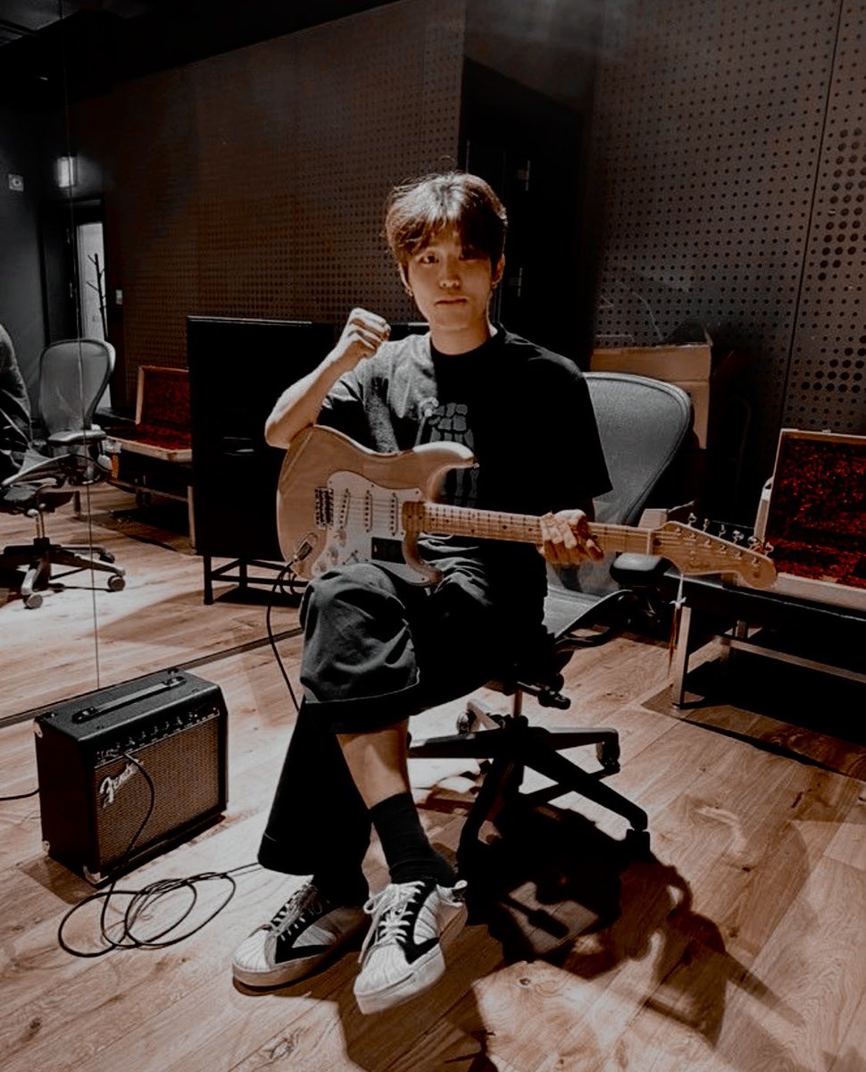 Latihan band bareng trs disemangatin soalnya ak juara 1 mengeluh💖

#TMSD #TreasureMakerSelcaDay #TeumeSelcaDay #TREASURE #트레저 #JEONGWOO #박정우 <a href="/treasuremembers/">TREASURE</a>