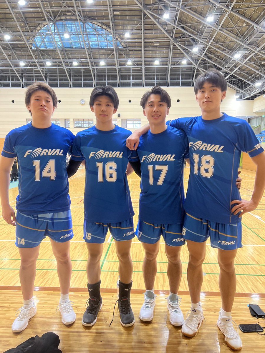 FORVALBONDS's tweet photo. 【内定選手のご紹介】
#宇田川陽志 背番号14
184cm S
浜松商業高校→亜細亜大学
#高野泰輝 背番号16
180cm OH
高崎北高校→山梨学院大学
#松岡弦 背番号17
181cm OH
鎮西高校→九州共立大学
#満冨澪 背番号18
190cm MB
鹿児島城西高校→志學館大学
9期生の応援をよろしくお願いします🔥 https://t.co/mJvRfxvvCZ