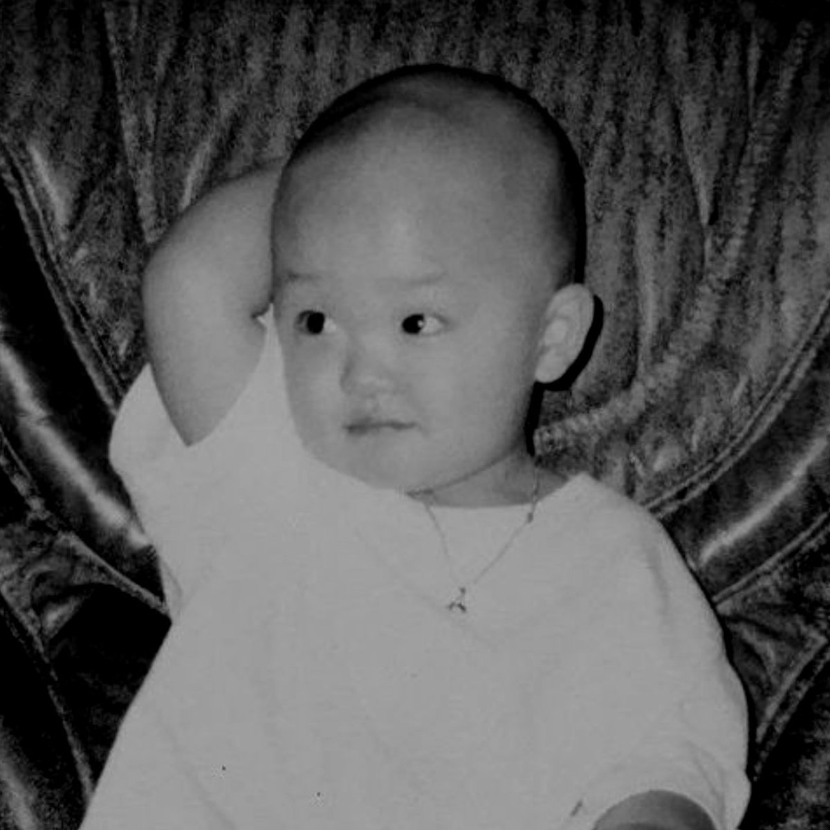 geehoonz's tweet photo. ⭐: kak, tau gak kepala kepala apa yang ga ada rambut?
🐶: jangan bilang pala gue? gue betot ini gue betot lu 😾

#TMSD #TreasureMakerSelcaDay 
#TeumeSelcaDay #JIHOON #박지훈 #TREASURE @treasuremembers https://t.co/SEzAxGvFFI
