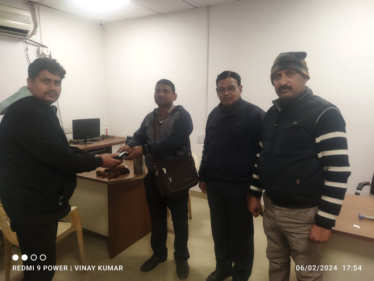 arm awadh bus station kamta tweet media