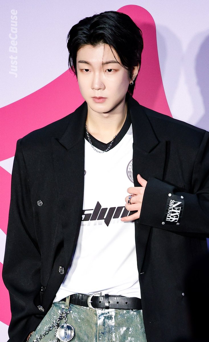 JustBecause_95's tweet image. 240204 서울패션위크 포토월
이 머리스타일이 잘 어울려요❤️‍🔥

#WINNER #위너 
#SEUNGHOON #HOONY 
#이승훈 #승훈 #leeseunghoon