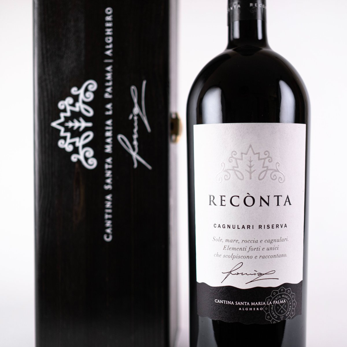 Recònta, il nostro Cagnulari Riserva 🍷
Ogni bottiglia deriva da un’attenta selezione di grappoli di Cagnulari e contiene la massima espressione di queste uve, affinate in barriques di rovere francese.
Recònta, our Cagnulari Riserva
#Reconta #CagnulariRiserva #SantaMariaLaPalma