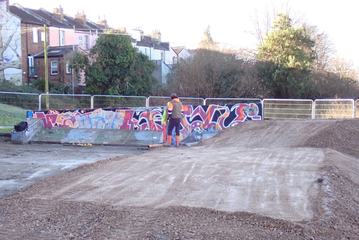 The new skate & wheels park at Victoria Park, Bedminster is coming along nicely! It's anticipated it will be open to 'wheelers' of all ages by end of February, with an opening celebration in March. Thanks to @vpagbristol & the skating community who worked hard to raise funding.