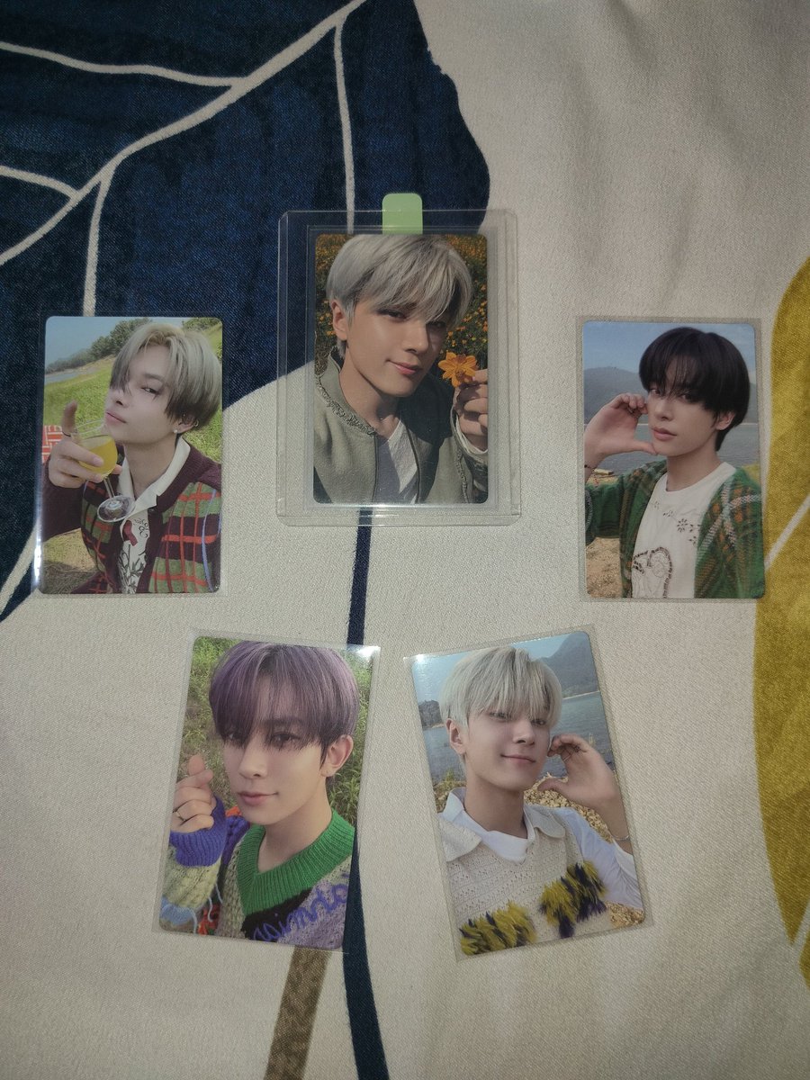 _ssuwonz's tweet photo. giveaway haha 1 winner
jay ob weverse random pc
heeseung ni-ki jay jake weverse nrpc

rt &amp; like
i'll pay for the sf (j&amp;t only)

pls patulan niyo na need ko magdeclutter (these are dupes) flop = delete https://t.co/wuFPGdk0Ju