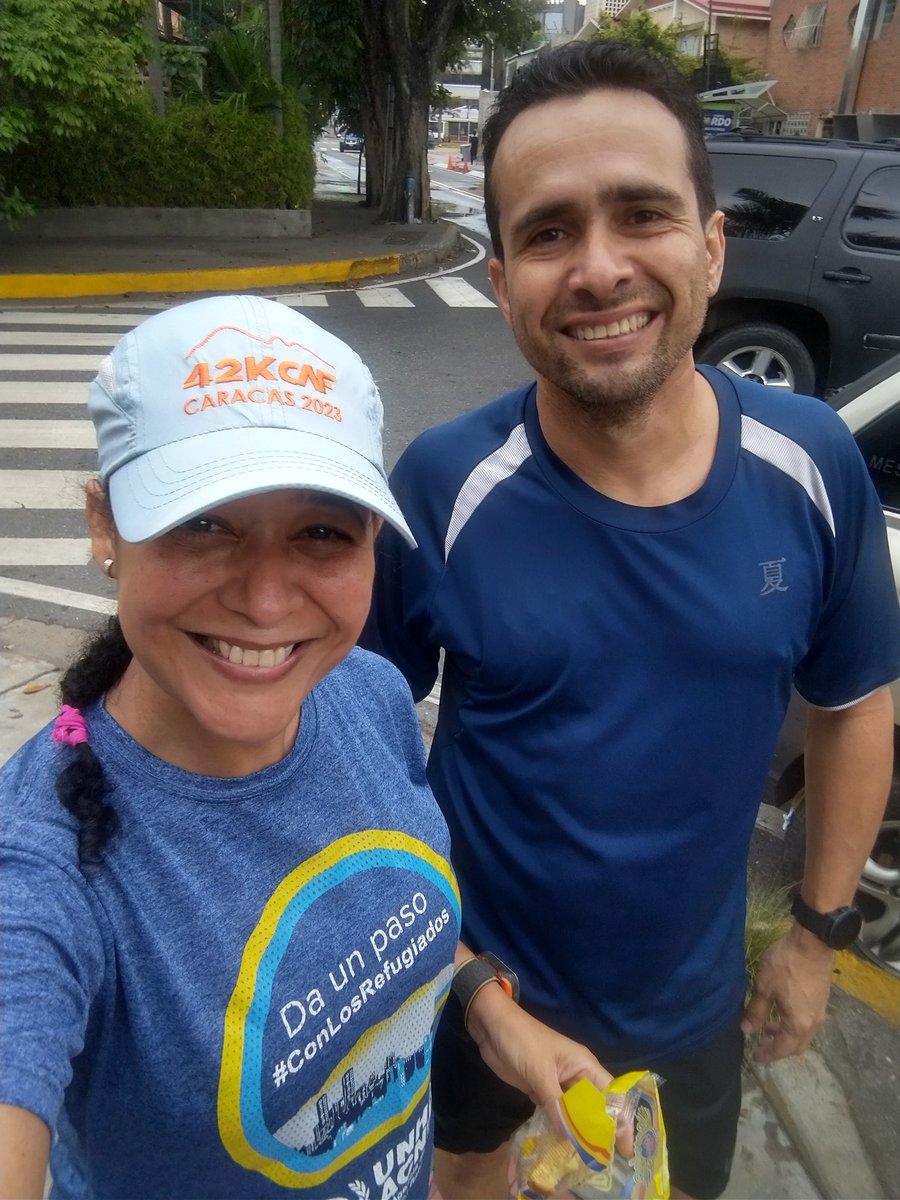 KER___________'s tweet photo. About last Sunday, le metimos 20 al pote!! aumentando tiempo de carrera 😃🥳 ahí vamos! 💪🏼
El friend corriendo duro es motivación para seguir mejorando 💪🏼
#RunKeRun #Correr #Fondo #Run #Amigos #Corredores #Caracas @MeEncantaCorrer https://t.co/G3nrf9cEjV