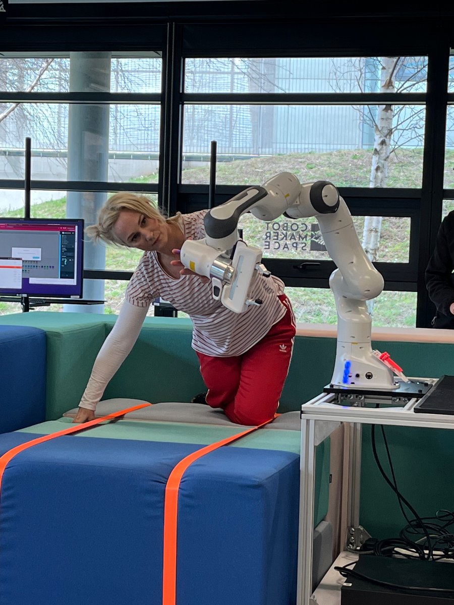 danciekate's tweet image. Exciting days with colleagues at @UniofNottingham researching human machine interaction. @cripthedance @CDaRE_CU