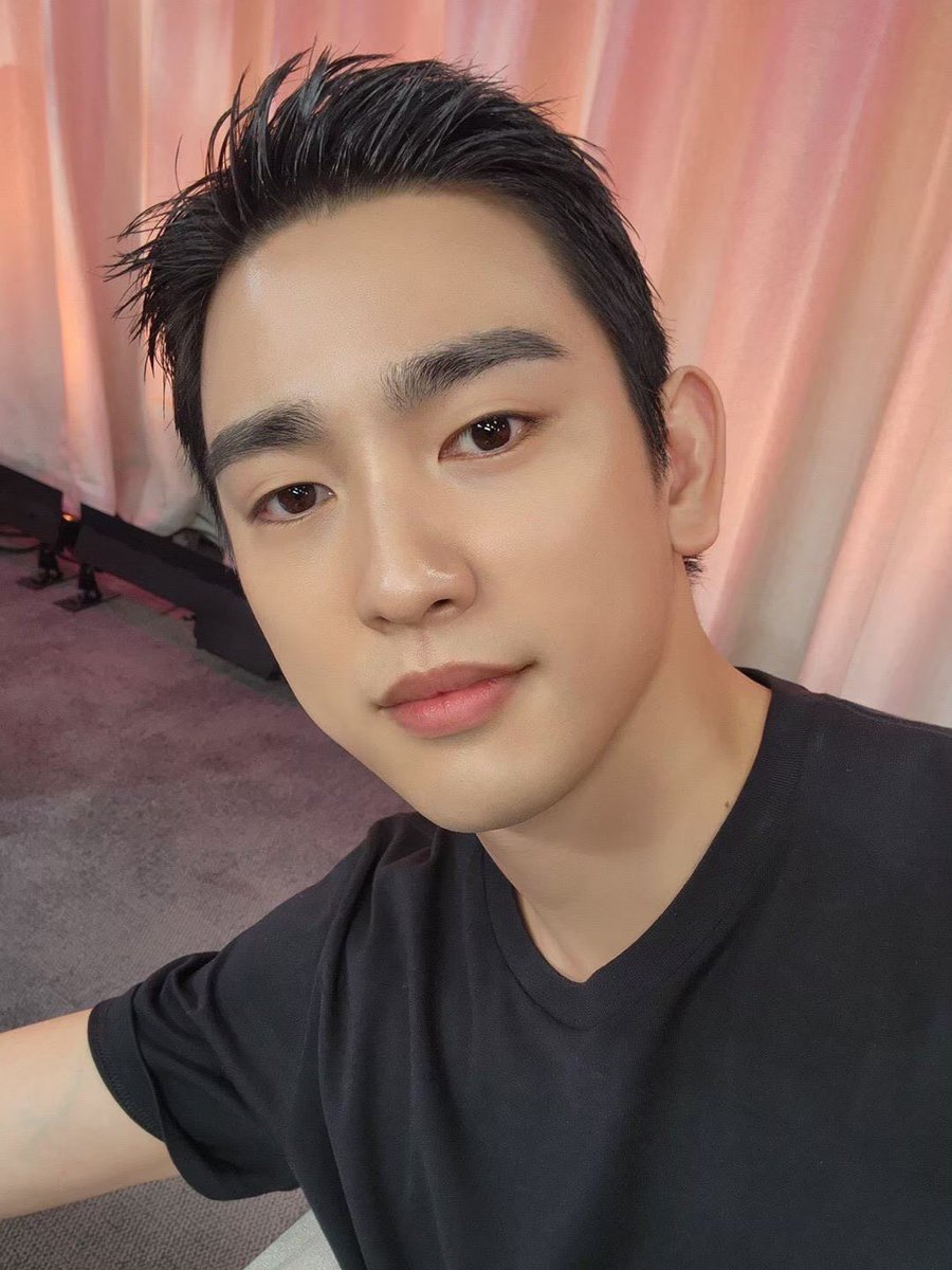 bozzyten's tweet photo. เอ่าาาาา ก้ใช่นี่🤭🥰🥰 #MarkJin นี่นา รึจะ #JinMark ก้ดั้ยไม่ติด https://t.co/RuzSDUATBP