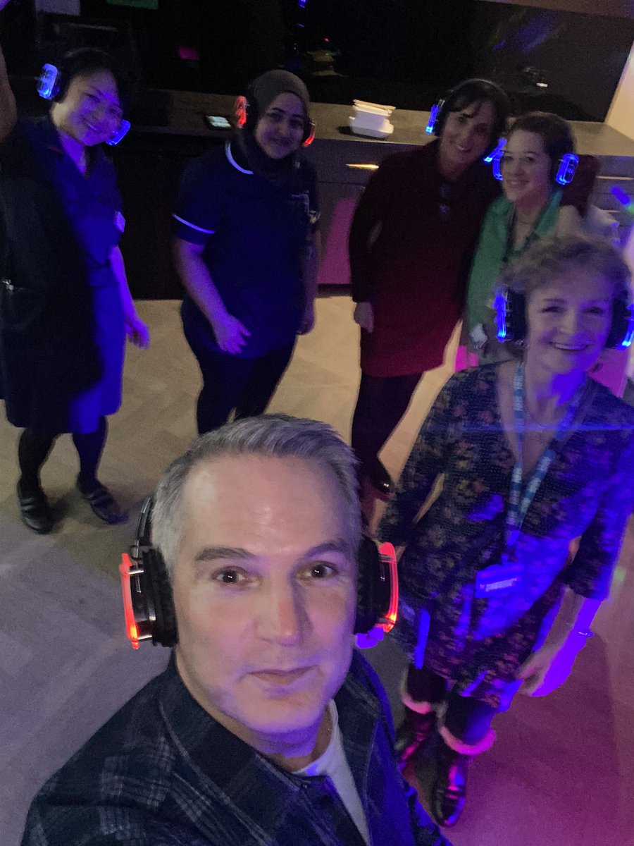 Silent disco was a welcomed treat as part of Wellbeing week @RoyalFreeNHS . Laugher best medicine 😂 . @ColletteSpenc15 @bevthomas66 @DeborahBalkwill @Rosemaryvillar