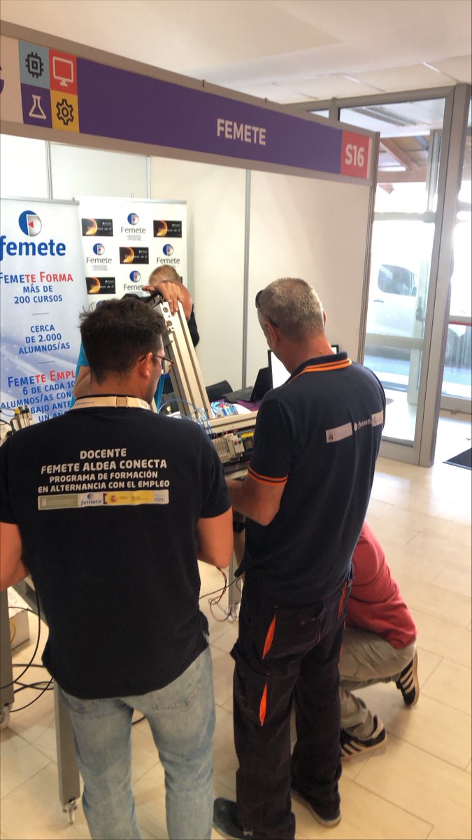 Femete's tweet image. 👋Hoy y mañana, Jornadas Técnicas de Ingeniería @jtiesit en la Escuela Superior de Ingeniería y Tecnología de la @ULL con la presencia de los Departamentos de #Formación y #Empleo de @Femete para acercar al alumnado a la realidad laboral 👋