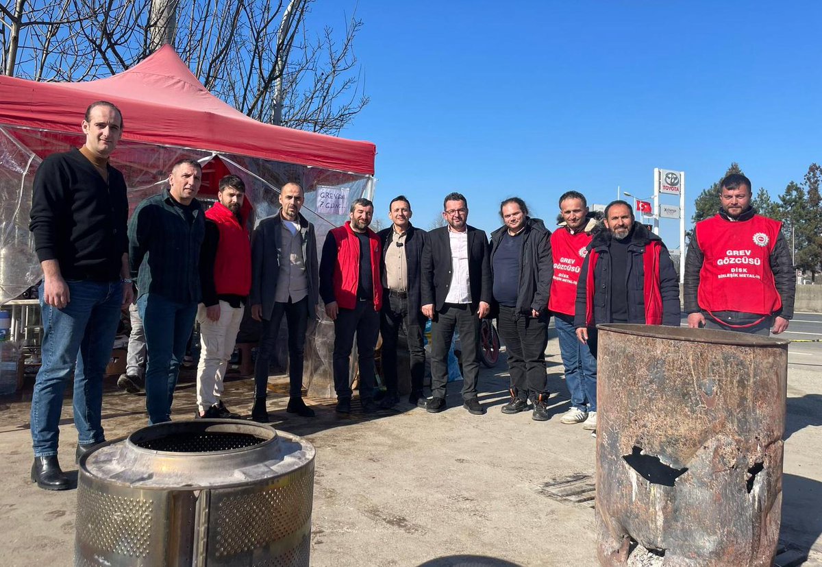 BirlesikMetal's tweet photo. Erciyas Çelik Boru işçilerinin (DÜZCE ve MERSİN) #Grevi 7. Gününde....
#GREV ateşi dayanışma ziyaretleriyle büyüyor…
#YaşasınSınıfDayanışması https://t.co/1up2nyVnxZ