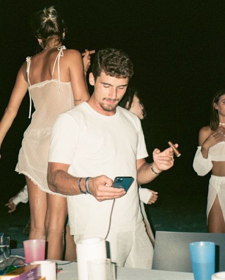 Being a male is a matter of birth but Becoming a MAN is a matter of choice...

8 Habits that turn BOYs into Men: