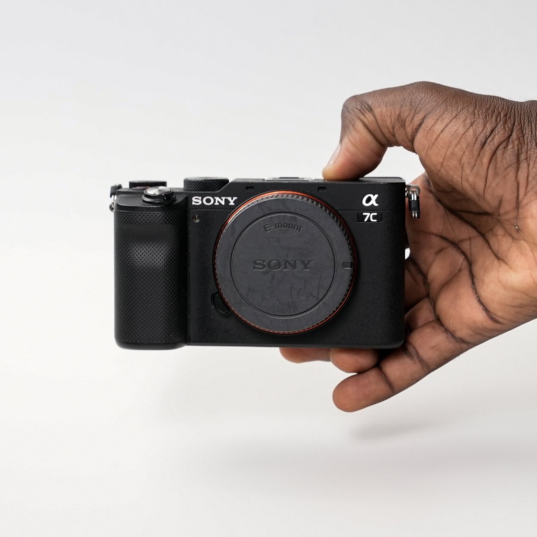Fosudo's tweet photo. I’m letting go of my Sony A7C for less than half of what it would typically go for. 

If you want it, I made a link to get it here: https://t.co/VeEsEFp2c3 https://t.co/QYpe6RwJpS