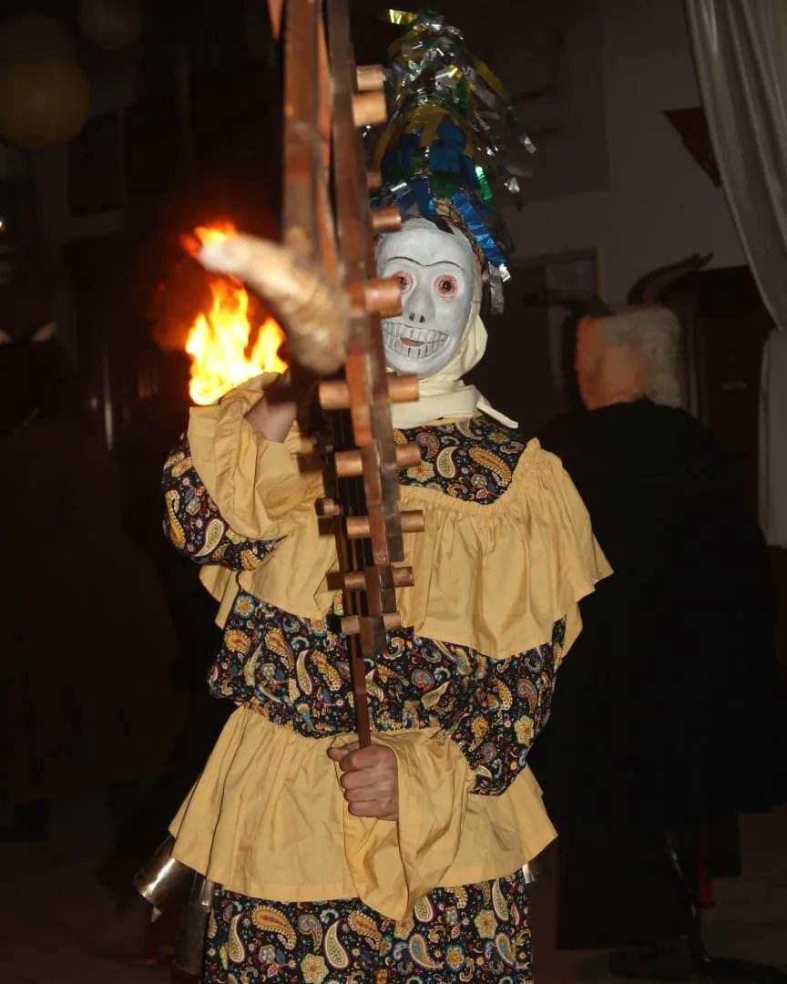 ACLosAntruejos's tweet photo. 🎭¡¡Nos quedan tan solo 3 días para vivir el carnaval 2024!!🎭

📸 Sandra Andrés 

#carnavalvdv #zamora #villanuevadevalrojo #sierradelaculebra #carnaval2024 #mascarada #tradicion #antruejo #mascaraiberica https://t.co/ff5qZyoWRM