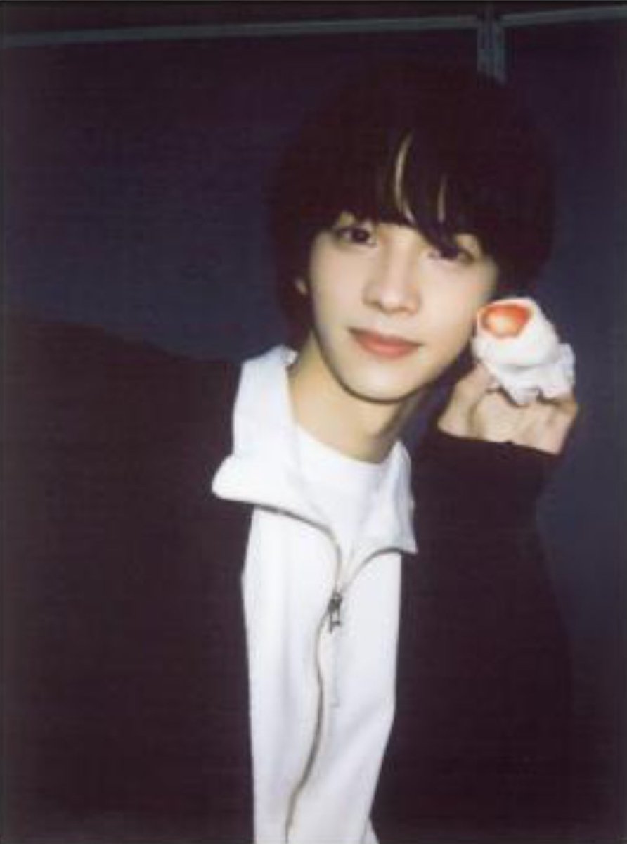 ୨୧˚ tweet media