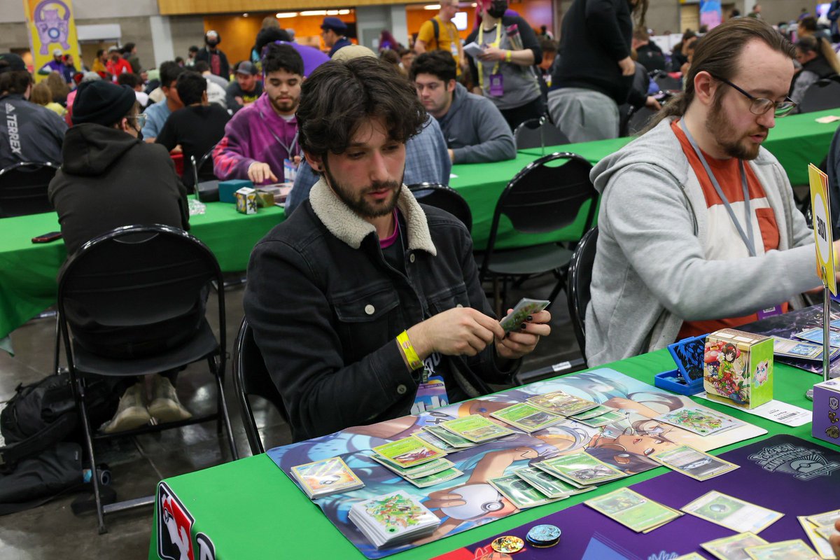 Benini_N_07's tweet photo. Shout outs to @AstronautTCG and @chinatcg for sending me these pictures of me playin Pokémon at Portland! Even though I couldn’t get on stream this time around I had a blast, and I can’t wait for Vancouver regionals! The bear and his gang are calling my name 🤤#day1squad https://t.co/VAavWHfNgw