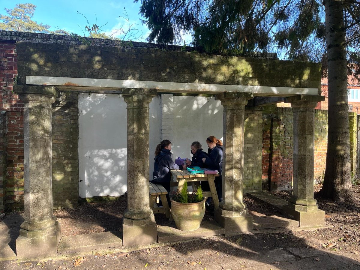We are delighted with our new picnic table in the Middle School. Kindly donated by The Friends of OBH, it has been greatly received by the children.  😀
#oldbuckenhamhallschool #thankful #prepschool #suffolkprepschool #picnictable