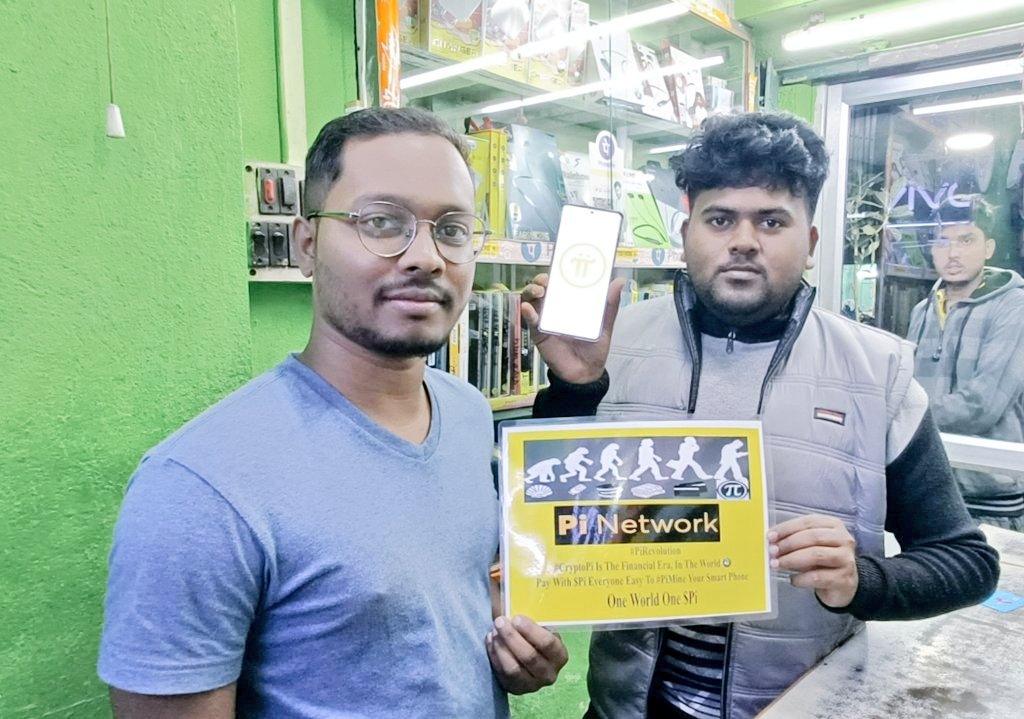 okere_eberechi's tweet image. Encourage everyone to embrace #PiNetwork and grasp the transformative potential of #CryptoPi. Our shared economy is poised to revolutionize the world 🌍 your support is crucial! 🙏💝 #OpenMainnet