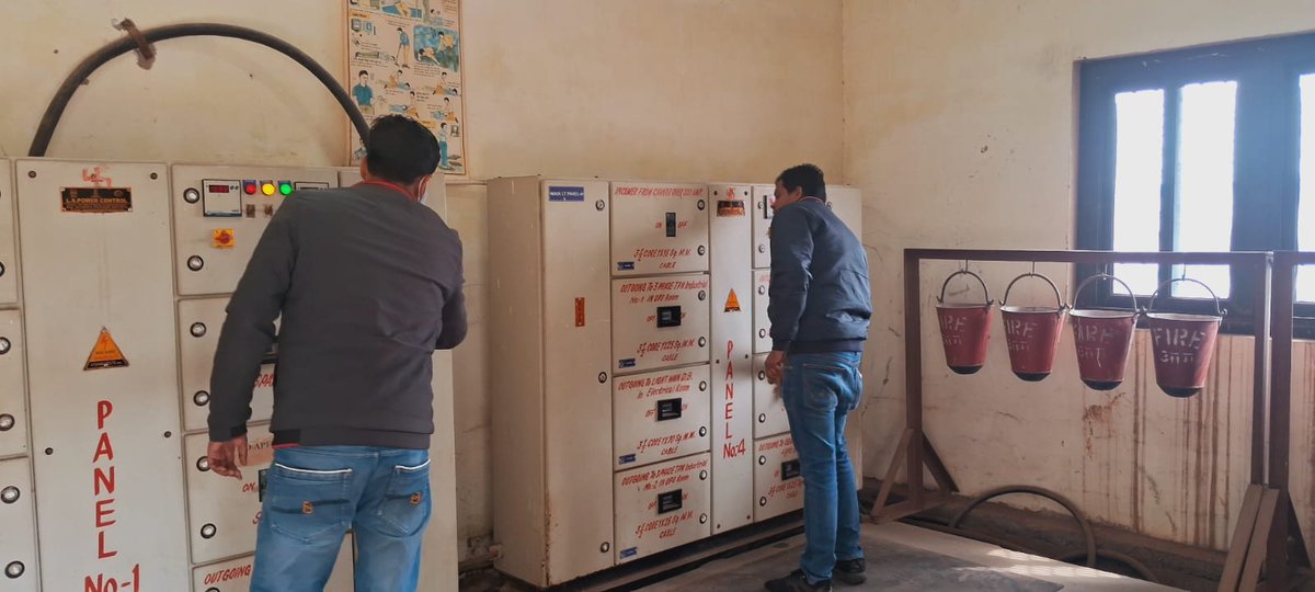 Cleaning of electrical panel room and DG set equipments by @stpigwalior officials on the occasion of #SwachhtaPakhwada  from 01.02.2024 to 15.02.2024. @arvindtw @stpiindia #STPIINDIA #SwachhBharatMission #SwachhBharat #SwachhataHiSeva @DeveshTyagii @purnmoon @varma_ravii