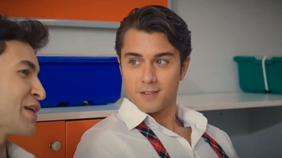 Vertele's tweet photo. 📈 Más #Audiencias:

👉 #Hermanos5Feb (13.8%) lidera una semana más la noche del lunes con absoluta comodidad

👉 La serie turca de Antena 3 reúne a casi 1.2 millones de espectadores con su nuevo capítulo

https://t.co/ywlAf8O2my https://t.co/yyT6pkfB3D