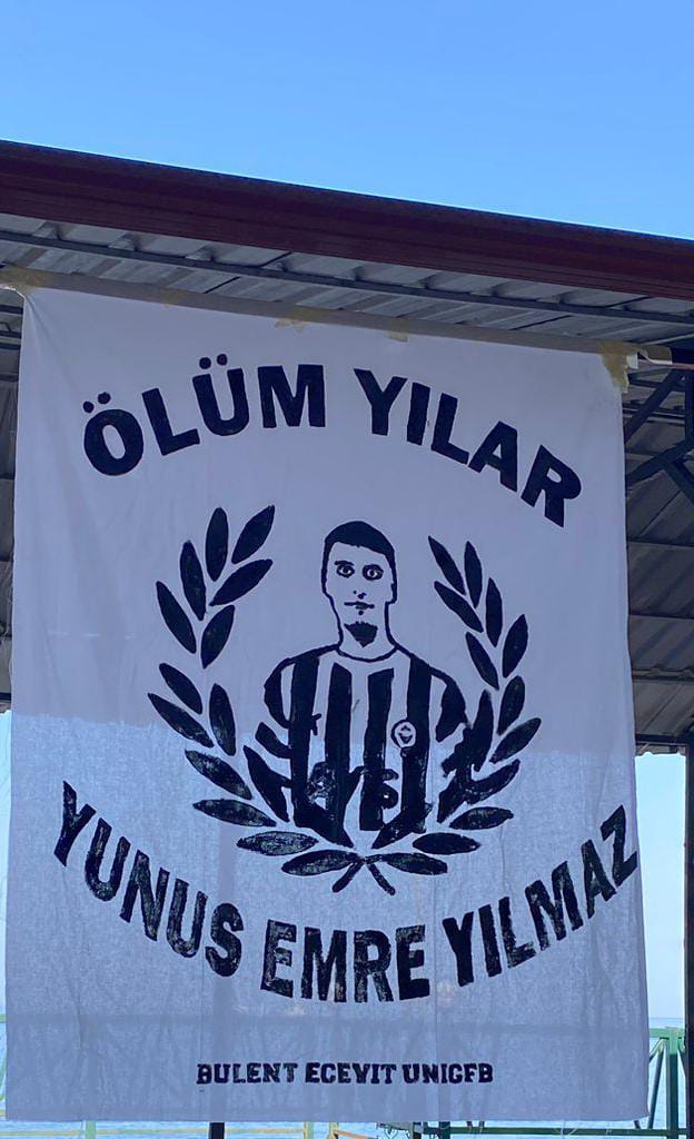 gfb_zonguldak's tweet photo. ÖLÜM YILAR,YUNUS EMRE YILMAZ...
Ülkemizi derinden etkileyen 6 Şubat depremlerinde aramızdan ayrılan değerli üyemiz Yunus Emre Yılmaz'ı sevgi,saygı ve özlemle anıyoruz...
#GençFenerbahçeliler https://t.co/YQxsEQRF4L