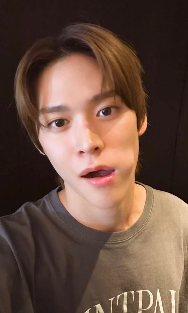 ; sefrekuensi
- eunseok few tweets au