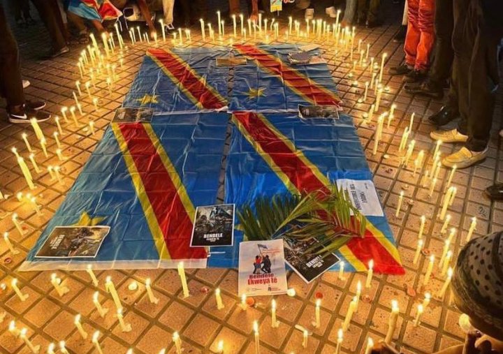 FIERCE_ENT's tweet photo. Let's pray for CONGO.
Congo is 🩸🩸 bleeding.
#CongoGenocide 
#CongoIsBleeding https://t.co/FpQWWNck0l