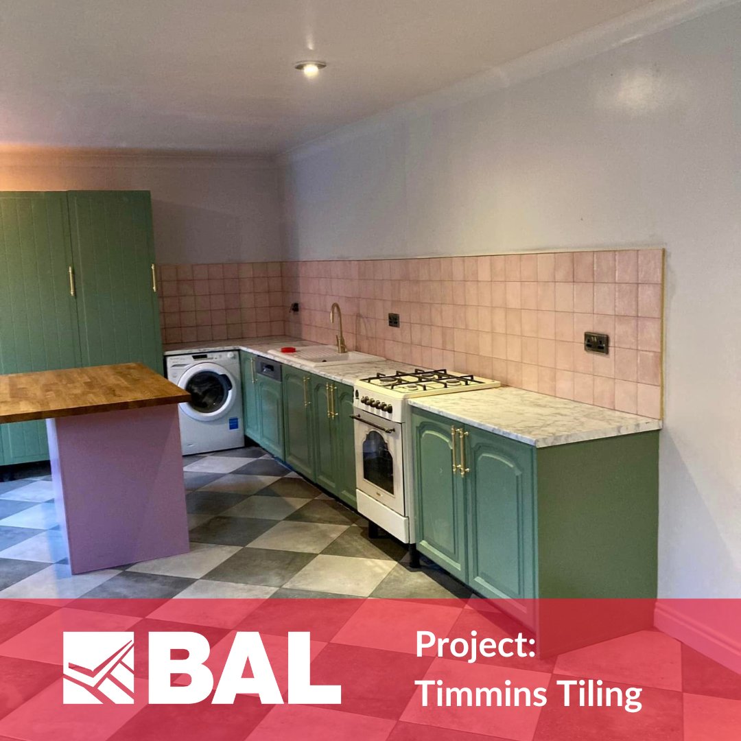 BALtiling's tweet image. Check Mate! 🏁

Checking-out this stunning 26sqm kitchen floor and walls grouted in BAL Micromax3 ECO by @TimminsTilingCeramics.

Brilliant job! 👏

 #KitchenDesign #TilingInspiration #PorcelainTiles #TilePattern #InteriorDesignIdeas #TileInstallation #HomeRenovation #GroutWork