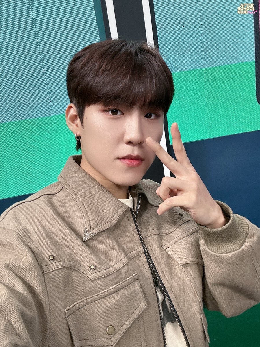 arirang_ASC's tweet photo. [AB6IX]
⠀
우리 모두의 마음을 꽉 잡으러 달려온
AB6IX와 함께한 오늘의 ASC💕
브랜뉴 다니고 시키는 거 다해주는 예삐들과
열심히 응원해 준 에비뉴 모두 고마워요👍🏻
그럼 우리는 다음에 또 만나요✨
⠀
#AB6IX_ASC #AB6IX #GRAB_ME
@AB6IX https://t.co/ThJNTBopS0