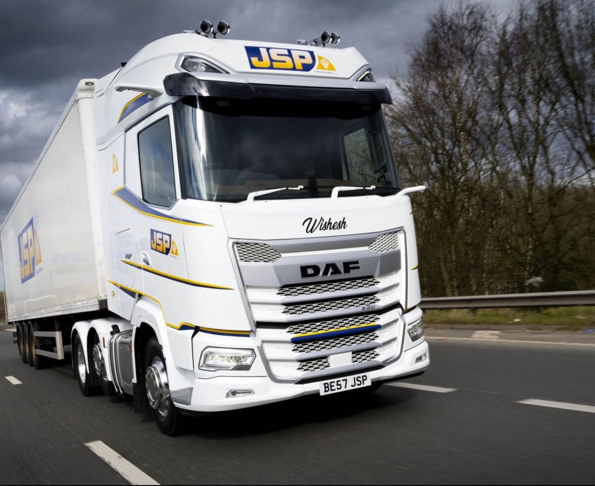 New Network Member!

Manchester-based JSP Hauliers Ltd is investing in new vehicles and creating new jobs as a result of its partnership with Pallet-Track. 

The family-run firm has an outstanding reputation for service.

Read the story here: bit.ly/3UC6Uye

#PalletTrack