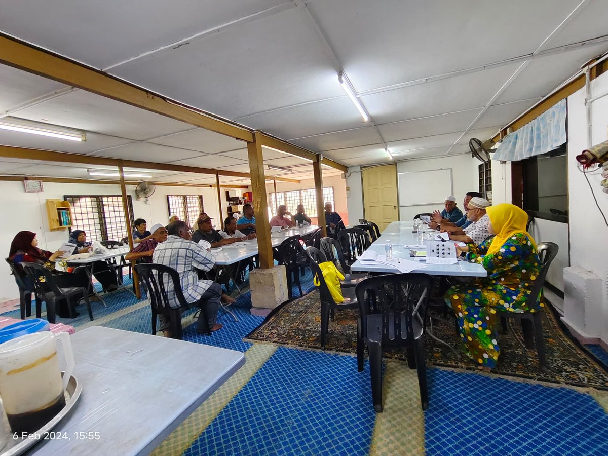 ppkpserai's tweet photo. Mesyuarat Agung Unit Kampung Sentosa bagi tahun 2024.

#LPP50Tahun
#LPPMalaysia
#LPPKedah
#LPP4farmers
#PerkasaPeladang
#KeluargaPeladang
#KPKMMalaysia
#TeamKPKM
#MalaysiaMadani
#CukupdanTerjamin
#DemiPertiwi
#agromadani 
#keterjaminanmakananuntukmasadepan https://t.co/ug3t1tT8o1