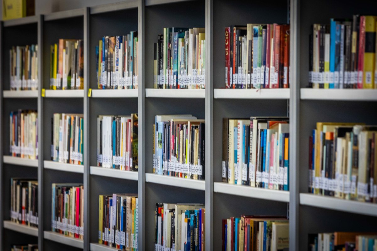 BMValencia's tweet image. ⚠️ INFORMACIÓ DE SERVICI⚠️

La biblioteca de Trinitat #Vivers tancarà hui, dimarts 6 de febrer, en la jornada de vesprada.  

Disculpen les molèsties 

#BMValència