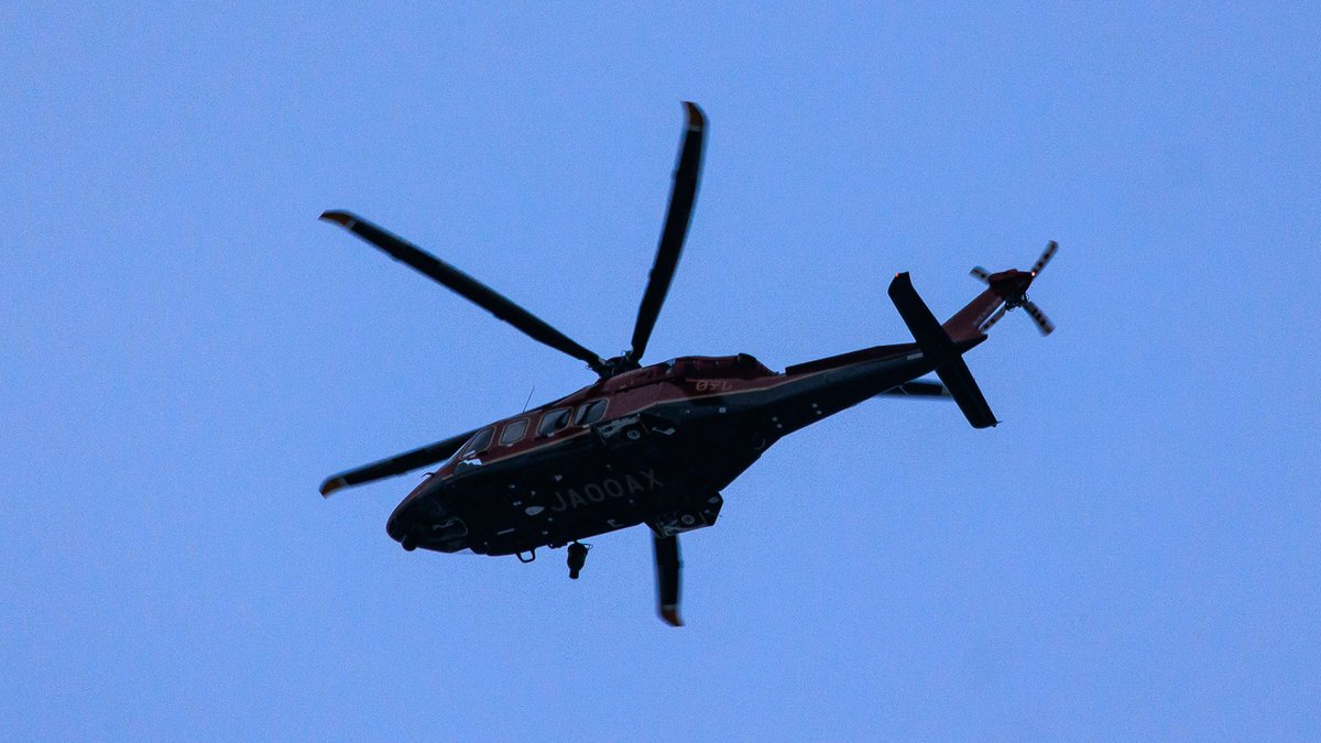 eos40is's tweet photo. 八王子IC 16:42 🔁
Leonardo AW139
日テレ news every. 上空から中継ヘリ
横田管制官オツカレ
#YokotaAB #JA00AX https://t.co/zkyYv0DYqx