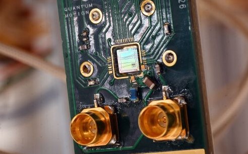 New Electronics (@new_electronics) on Twitter photo Quantum Motion selected by the UK’s National Quantum Computing Centre (NQCC) to build a quantum processor test bed for its site in Oxfordshire <a href="/quantum_motion/">Quantum Motion Technologies</a> #quantum #electronics
newelectronics.co.uk/content/news/q… Quantum Motion selected by the UK’s National Quantum Computing Centre (NQCC) to build a quantum processor test bed for its site in Oxfordshire <a href="/quantum_motion/">Quantum Motion Technologies</a> #quantum #electronics
newelectronics.co.uk/content/news/q…