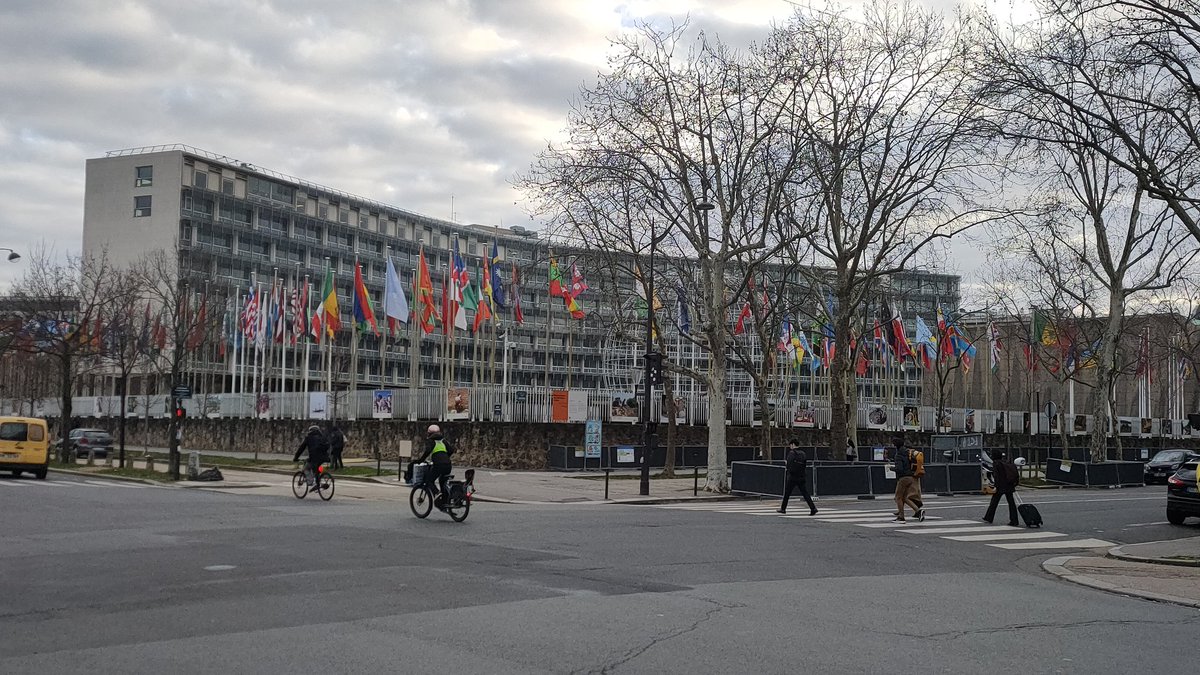Dejà a Paris... Ready to start a new session of ICG/NEAMTWS at UNESCO headquarters at Paris as part of the Spanish delegation 🇪🇸@UNESCO @IocUnesco @NEAMTIC1 @InfoUMA @IEOoceanografia @IGNSpain @IHCantabria @EdanyaUMA @Cheese_CoE @dtgeo_eu @eFlows4HPC #GeoInquire