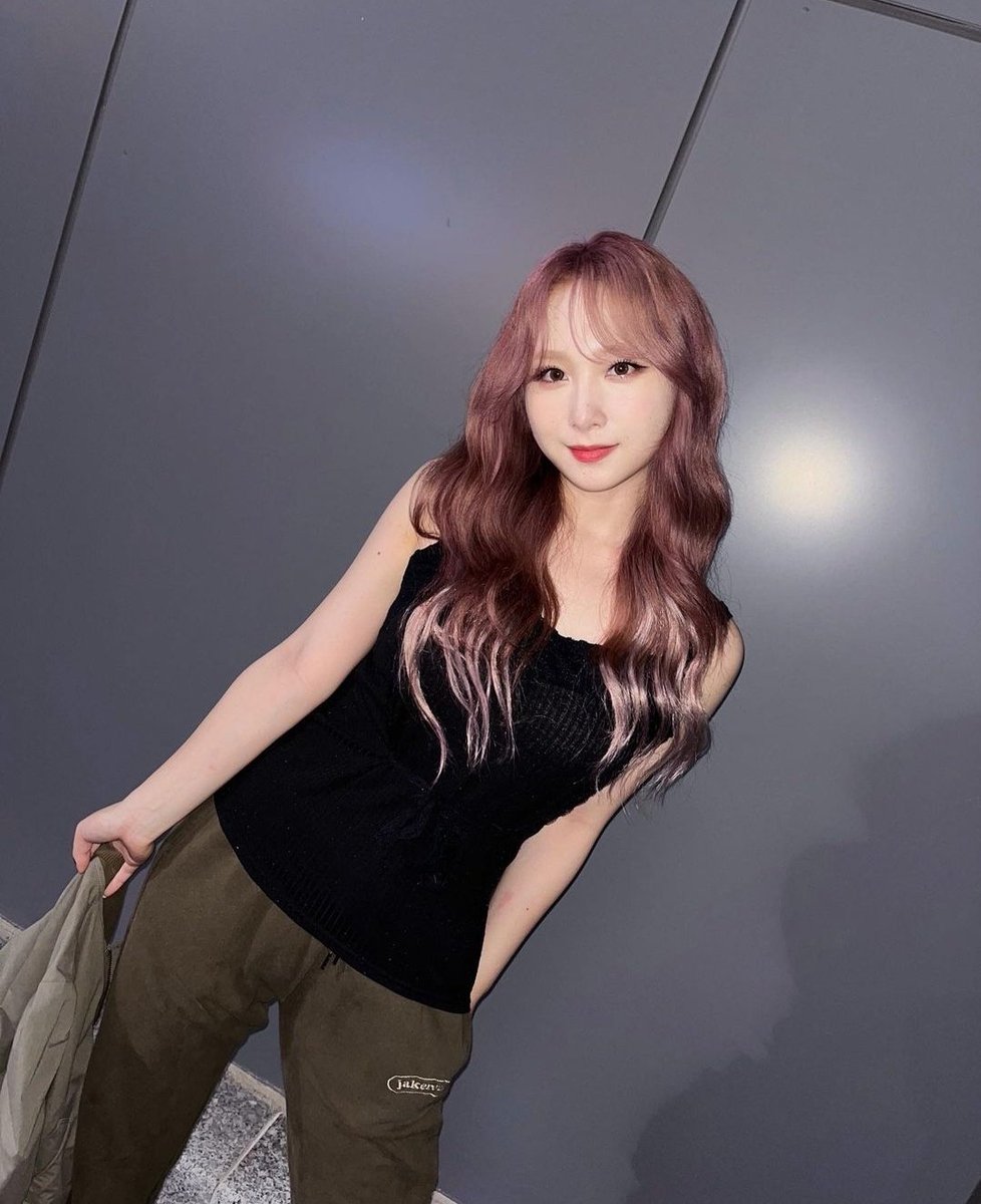 Rcpcfashion's tweet photo. Juri
220820 official_rcpc_ Instagram Update
#RocketPunch #로켓펀치 #ロケットパンチ #RCPC #TakahashiJuri #Juri #JuriRocketPunch #로켓펀치쥬리 #쥬리 #타카하시쥬리 #ジュリ #RCPCfashion_Juri #Chiquita #YellowPunch https://t.co/5EkW5PnjzY