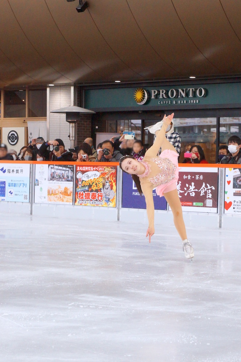 suwe_zo's tweet image. 2月3日に #ハピリンク で行われた #関西大学アイススケート部 のスペシャルアイススケートショーの画像、続きです
 #久保智聖 選手
何度説明されても6種類のジャンプが全然わからぬ…w