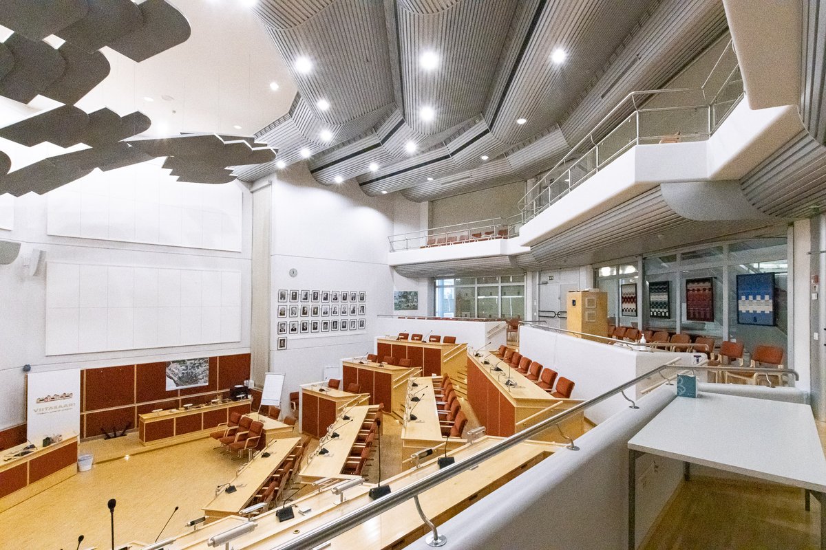 Viitasaarelle suunnitellun Aikamme Musiikki -nykymusiikin instituutin käynnistämiseen ja konseptointiin haetaan 70 000 euron apurahaa Suomen kulttuurirahastosta!

Lue kaupunginhallituksen päätöksistä lisää verkkosivuilta: viitasaari.fi/viitasaari-hak…

#viitasaari