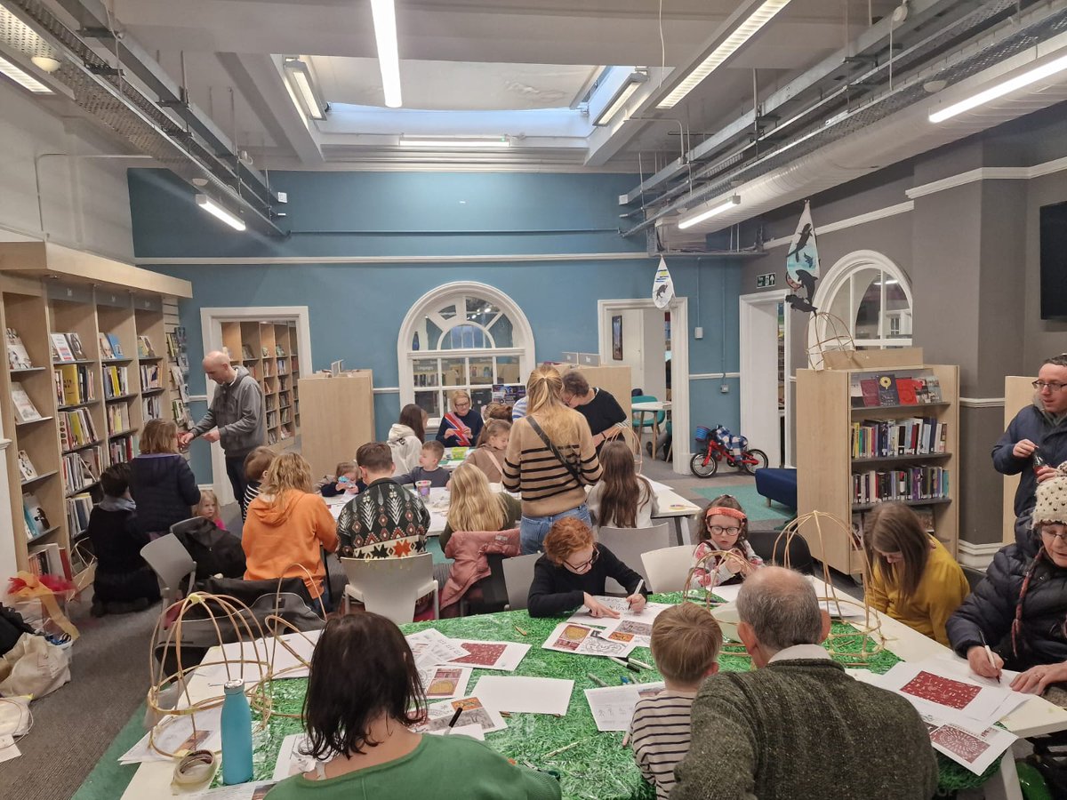 ElthamArts's tweet photo. It was great to see the awesome lanterns being made at last weekend's workshops!
Look forward to seeing them lit up, to live music and other fun, at the Passey Place #FillTheLight event on Sat 17 Feb, 4.30pm onwards 🕯️🏮🎶
#Eltham #community https://t.co/AKlJQCiKOb