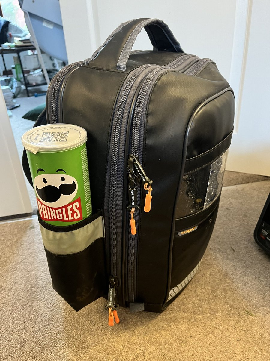 Have to say one of the best features on my <a href="/OHProducts/">Openhouse Products</a> bag is the well designed <a href="/Pringles/">Pringles</a> pocket. 😂😂