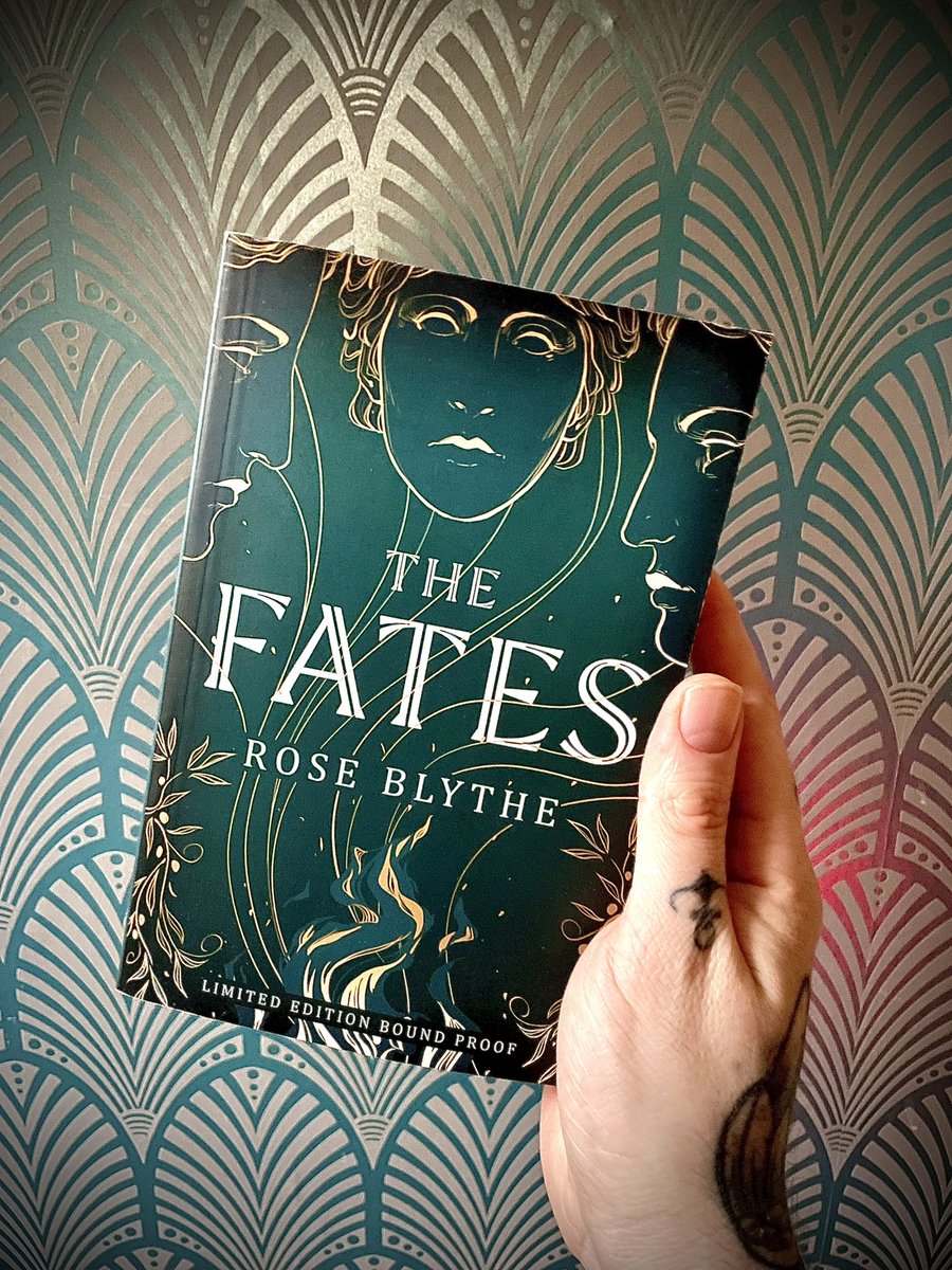 🏺 BOOKMAIL MOST GILDED AND GORGEOUS 🏺 ✨ Thank you to the wonderful @emmacapron for this beautiful proof of #TheFates by @rosieauthor ✨ This sounds glorious and I love the cover! Publishing May by @QuercusBooks #Bookmail #gifted